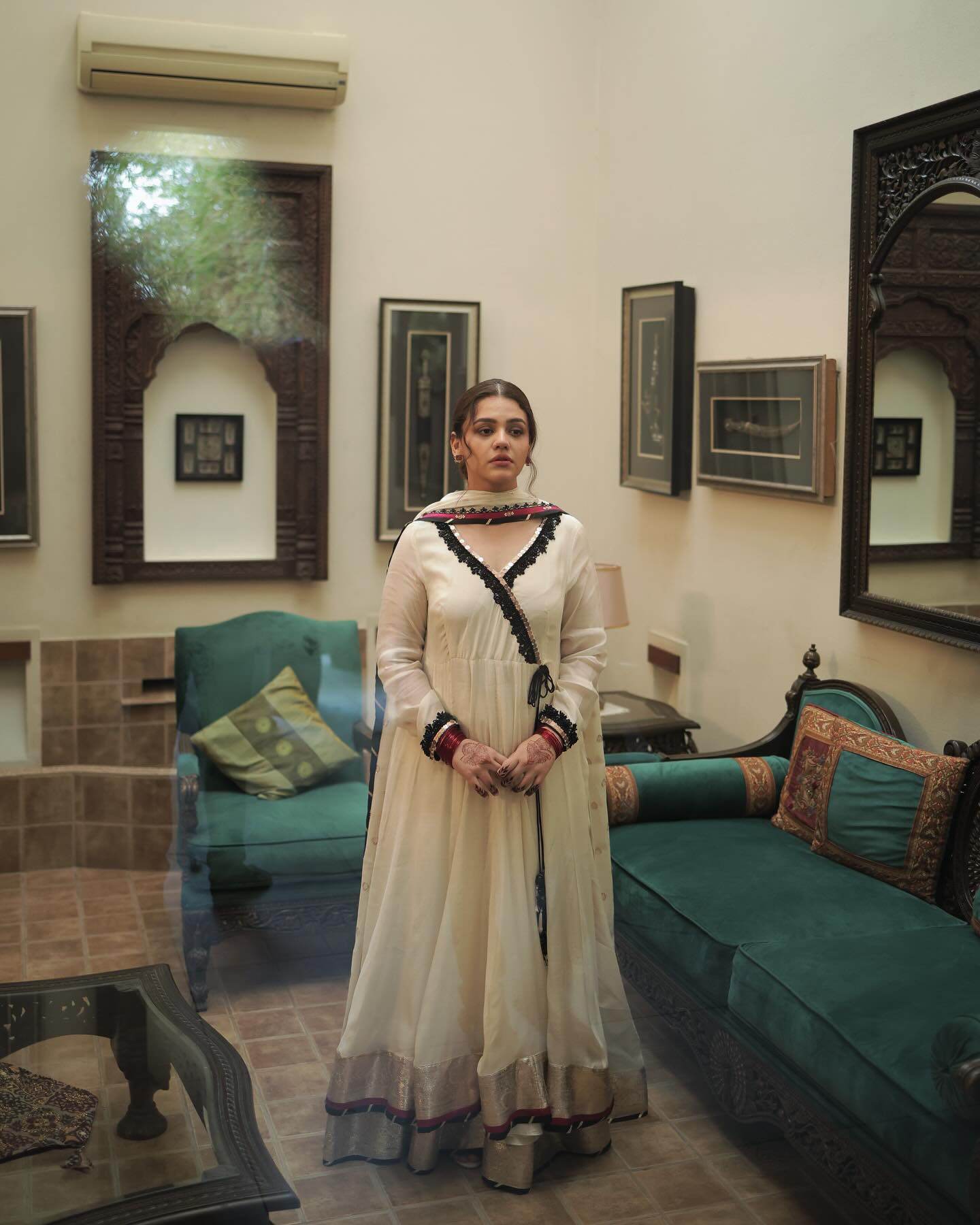 Kahaniyaan - Parniyaan-clothing