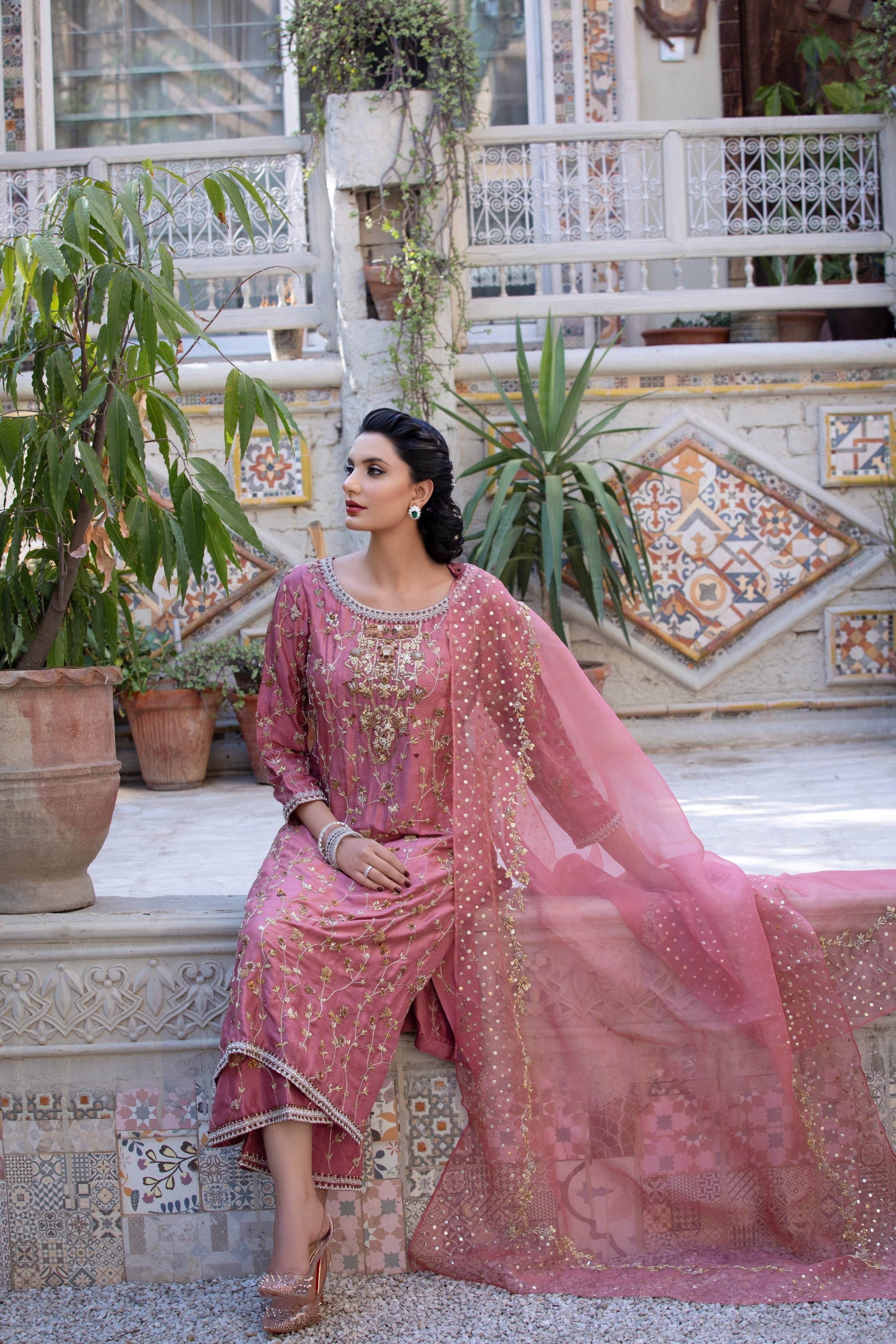 WW001 - Parniyaan-clothing