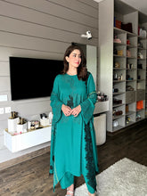 Emerald Lace Mali Set