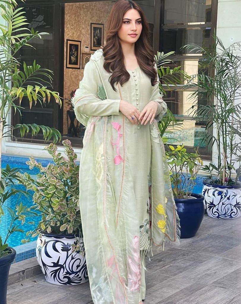 Light Green - Parniyaan-clothing