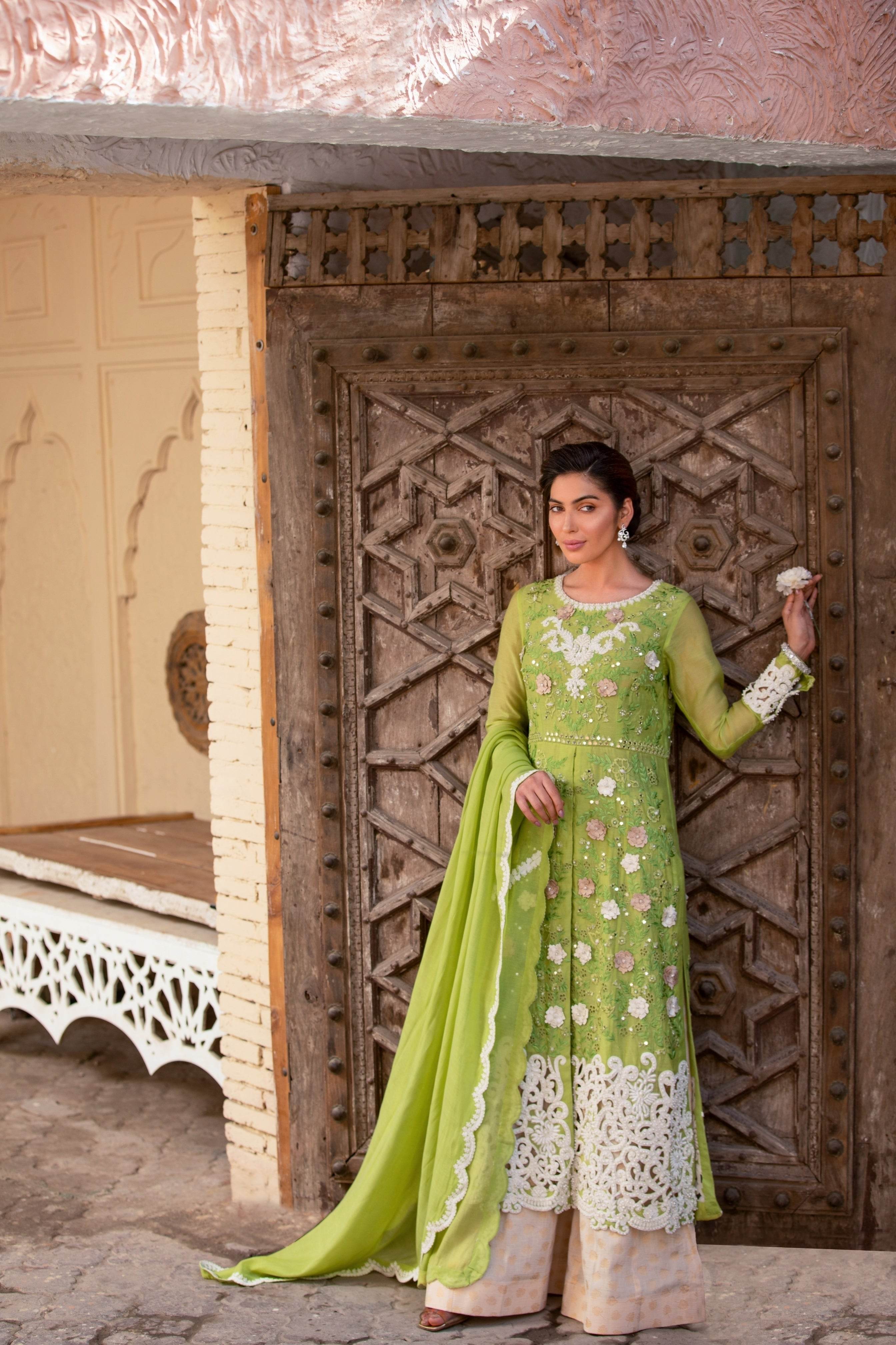 Ranunculus - Parniyaan-clothing