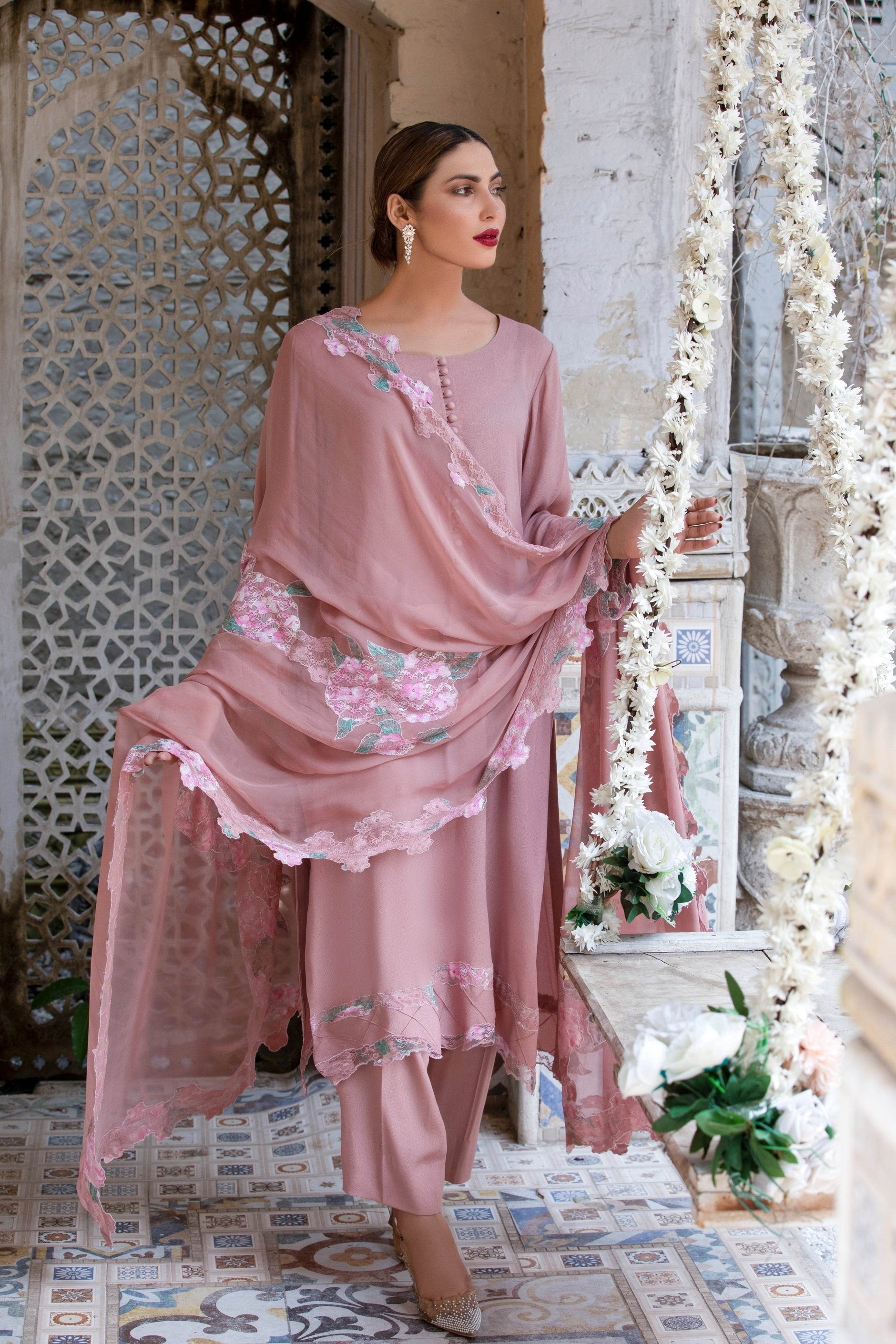 Maryam Nawaz  Parniyaan-clothing